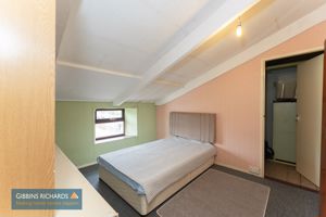 Bedroom- click for photo gallery